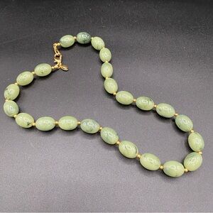 Joan Rivers Signed Vintage Jade Colored Lucite and Gold Beaded Necklace 18in